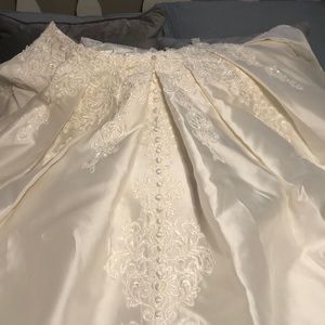 Wedding dress over skirt- off white